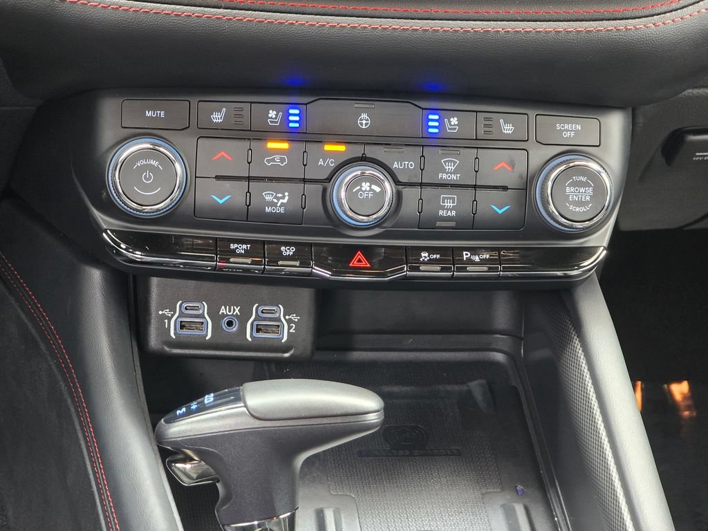 Used 2023 Dodge Durango R/T AWD/4WD image 34