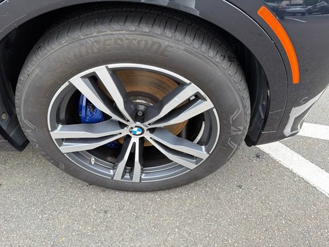 Used 2020 BMW X7 xDrive40i w/ M Sport Package AWD/4WD image 40