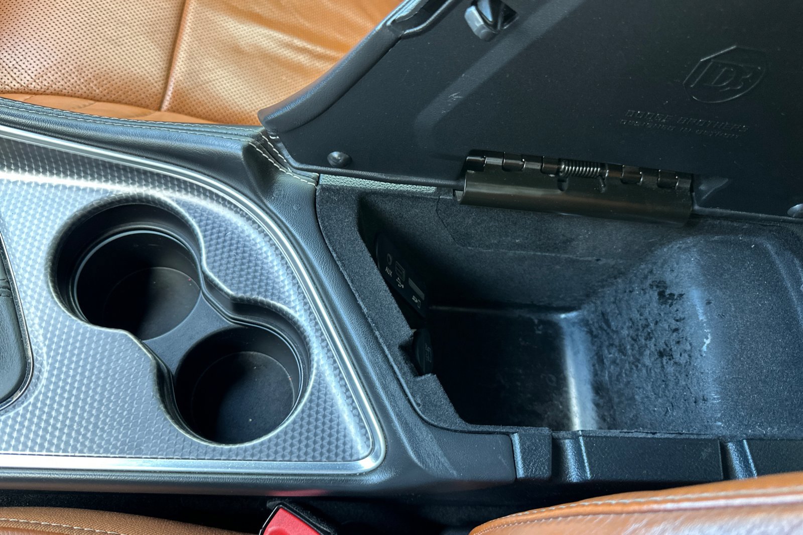 Used 2015 Dodge Challenger SRT Hellcat image 32