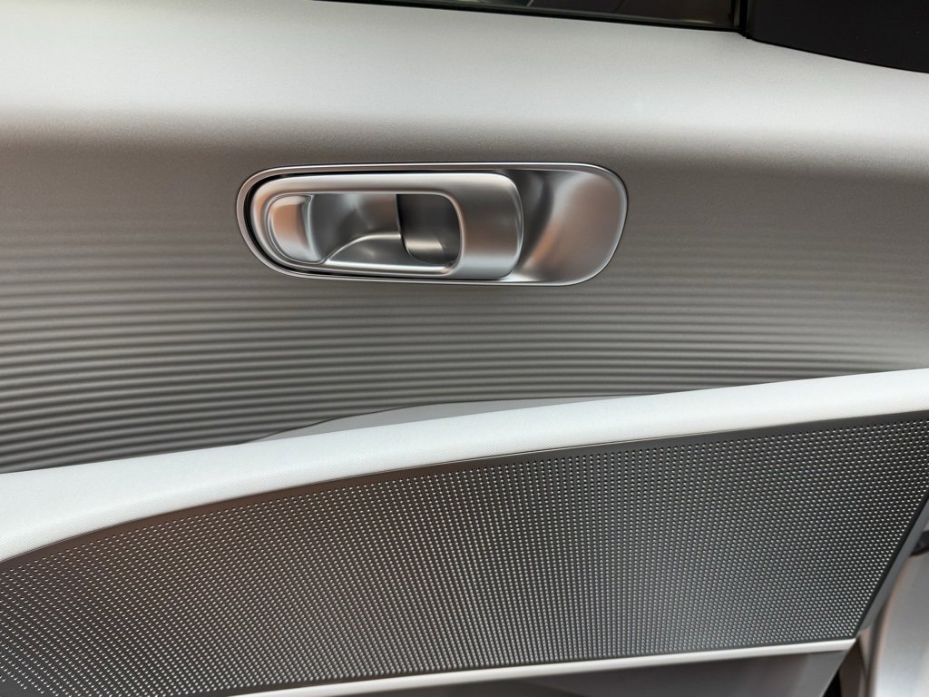 Certified 2025 Hyundai Ioniq 6 SEL image 26