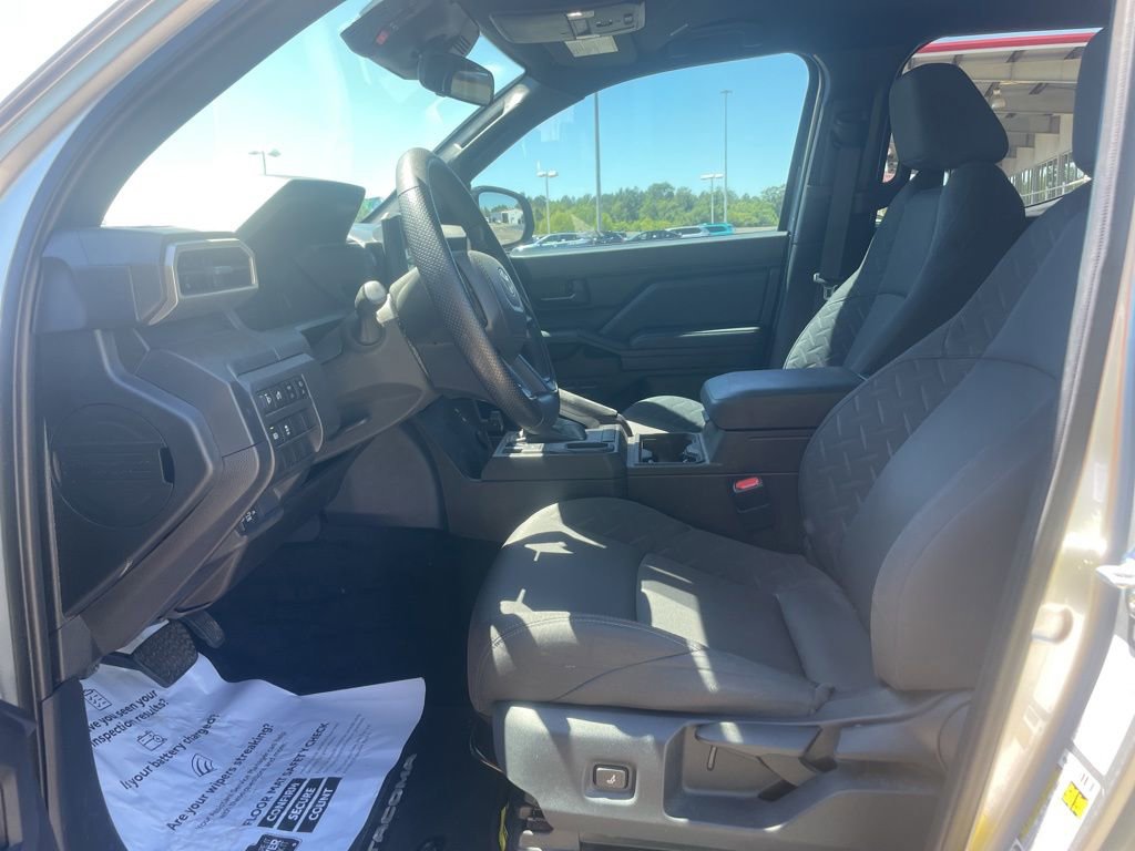 Used 2024 Toyota Tacoma SR image 12