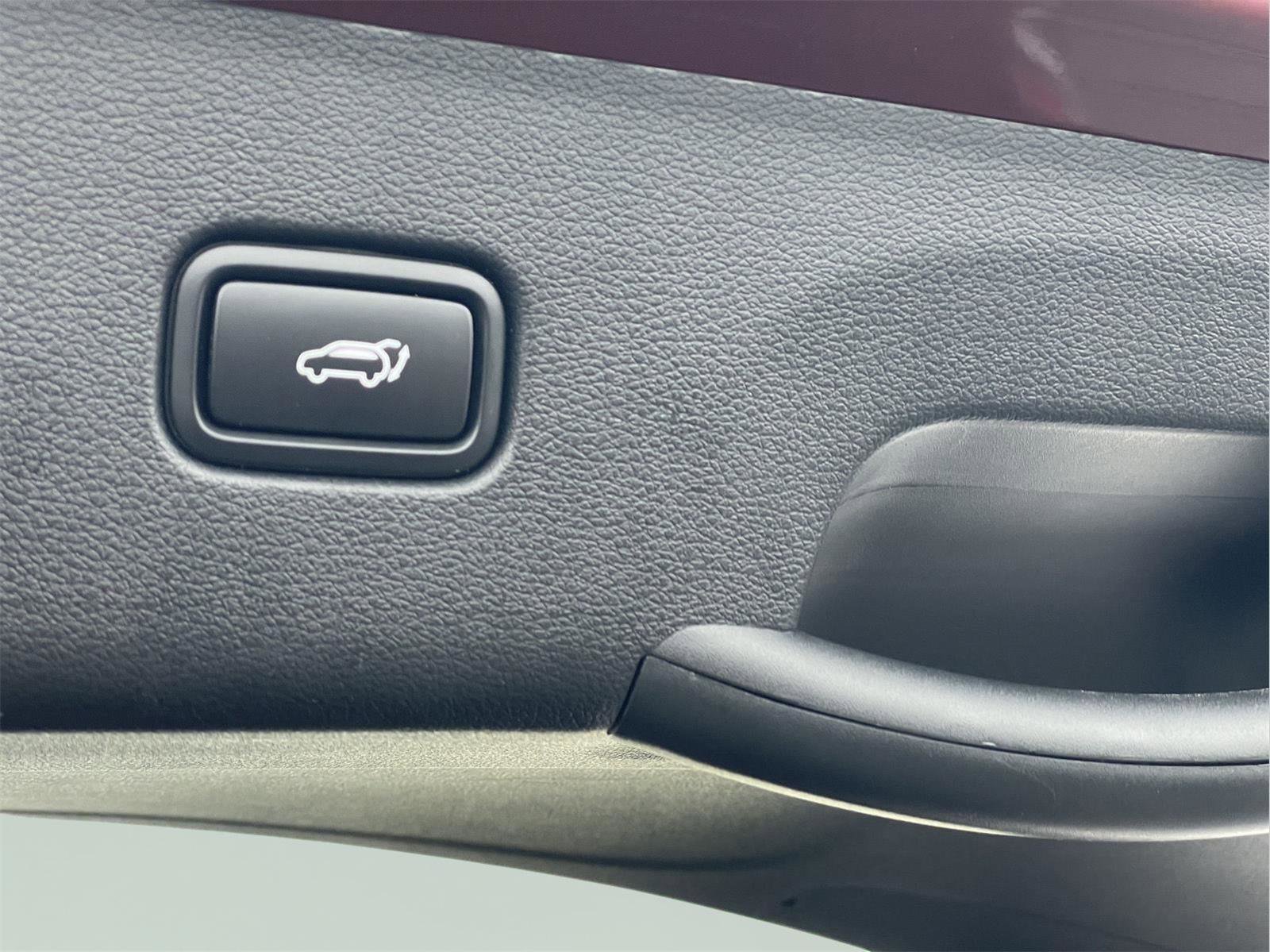 Used 2023 Kia Sportage SX Prestige image 11