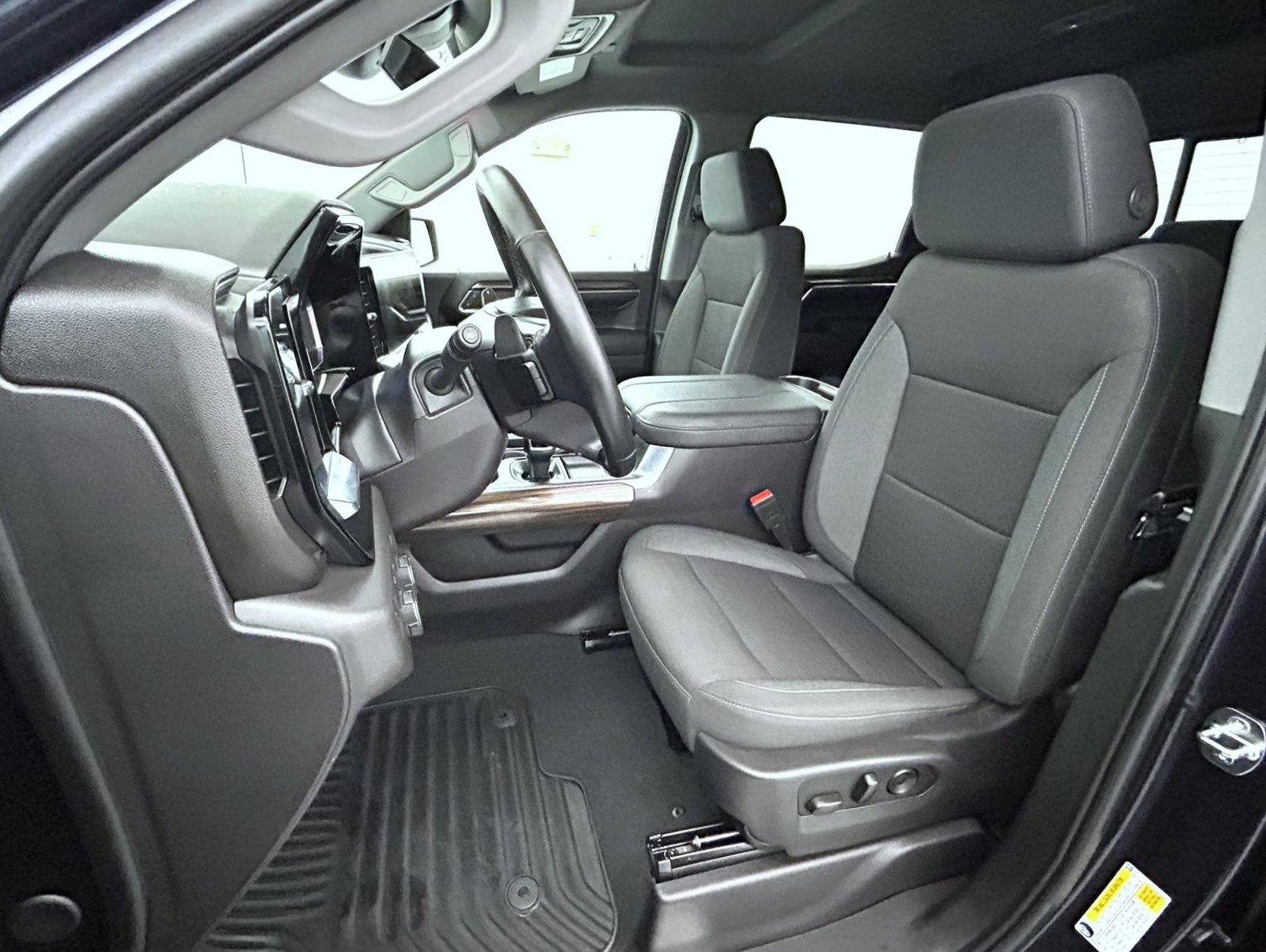 Used 2024 Chevrolet Silverado 1500 RST w/ All Star Edition Plus AWD/4WD image 10