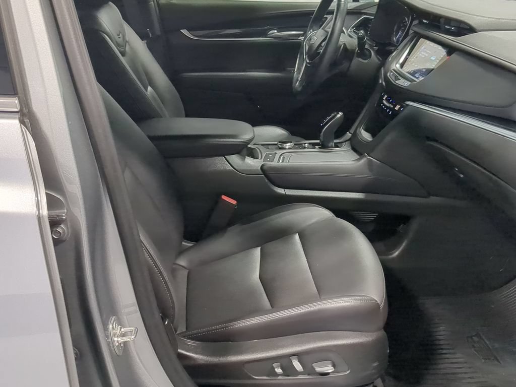 Used 2025 Cadillac XT5 Premium Luxury AWD/4WD image 21