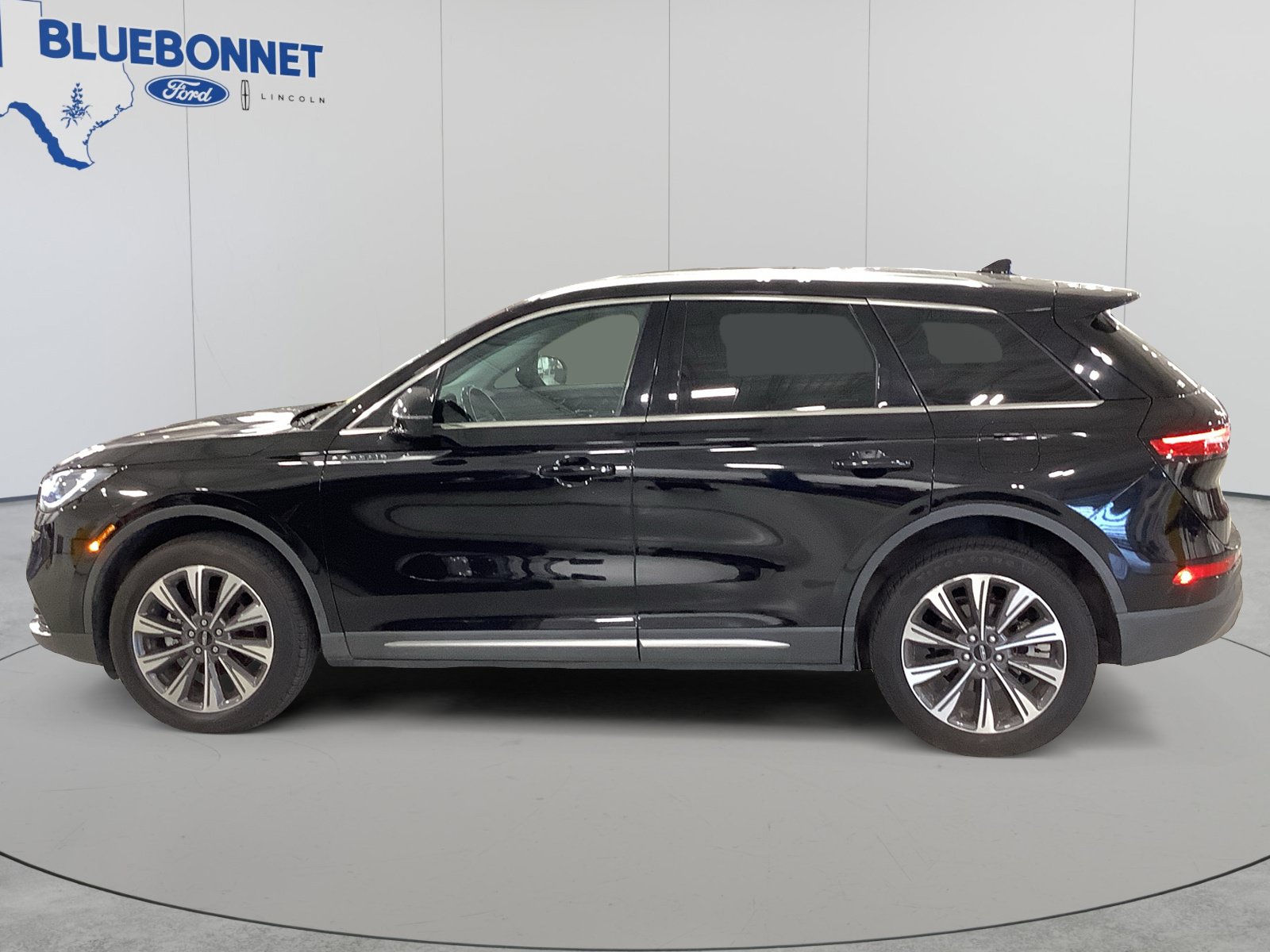 Used 2022 Lincoln Corsair Reserve w/ Elements Package FWD image 8