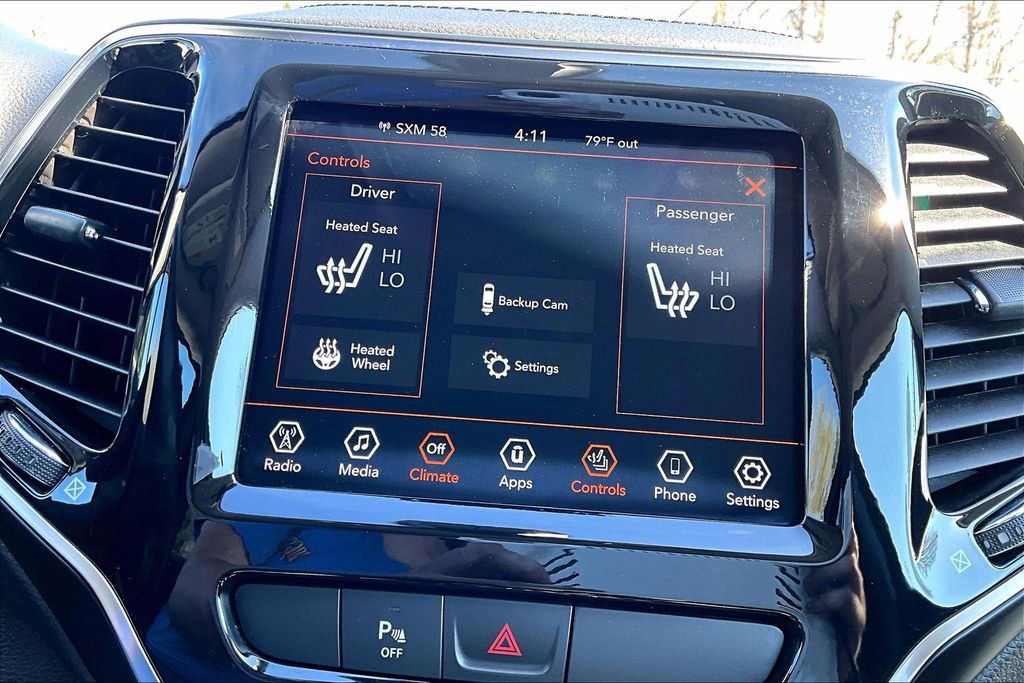 Used 2020 Jeep Cherokee Limited image 32