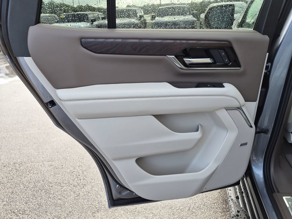 New 2026 GMC Yukon Denali AWD/4WD image 34