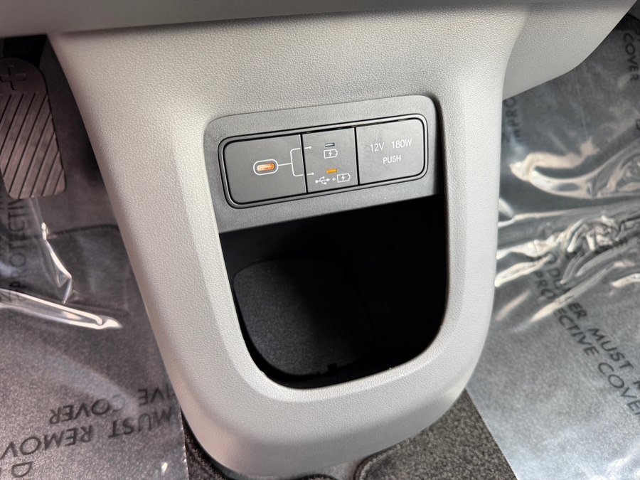 Used 2026 Hyundai Ioniq 5 Limited AWD/4WD image 28