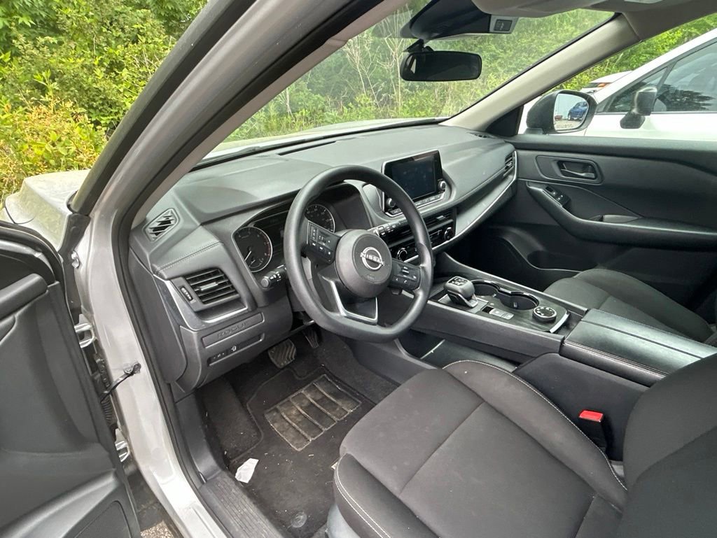 Used 2024 Nissan Rogue S AWD/4WD image 16