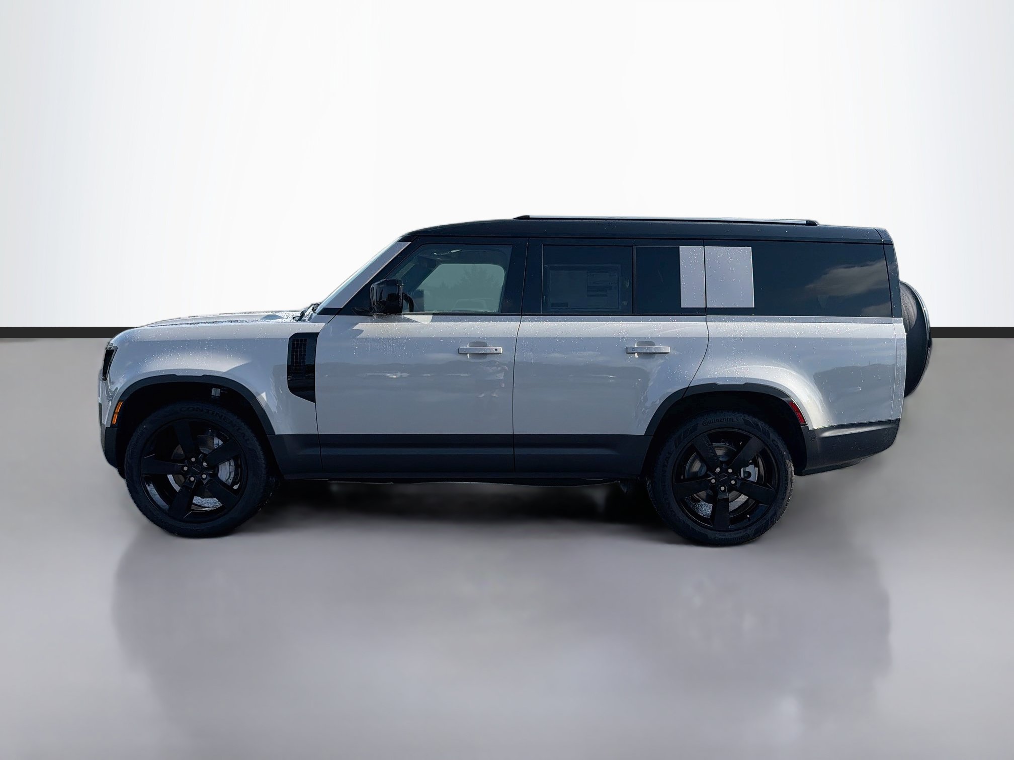New 2026 Land Rover Defender 130 S AWD/4WD image 2