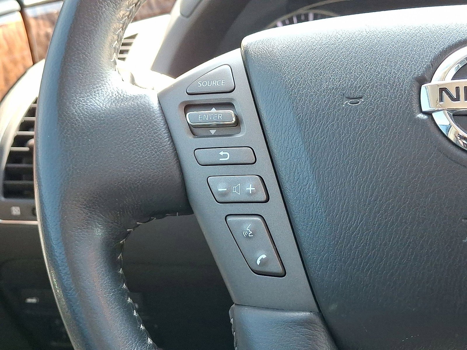 Used 2017 Nissan Armada Platinum w/ Captain Seat Package image 17