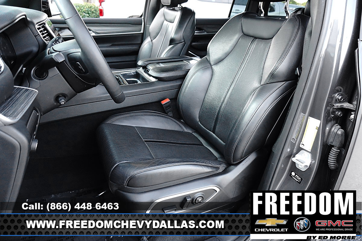 Used 2024 Jeep Wagoneer Series II w/ Flexible Seating Group AWD/4WD image 9