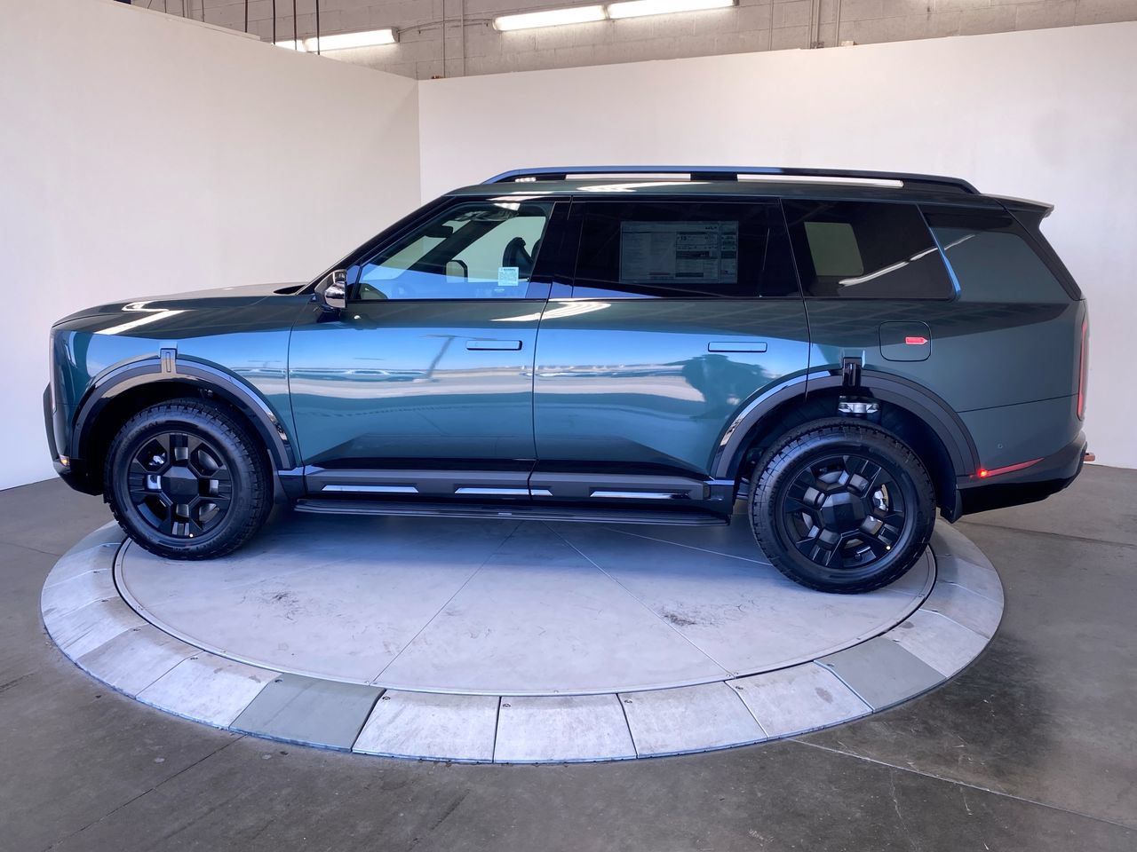 New 2027 Kia Telluride SX X-Pro AWD/4WD image 2