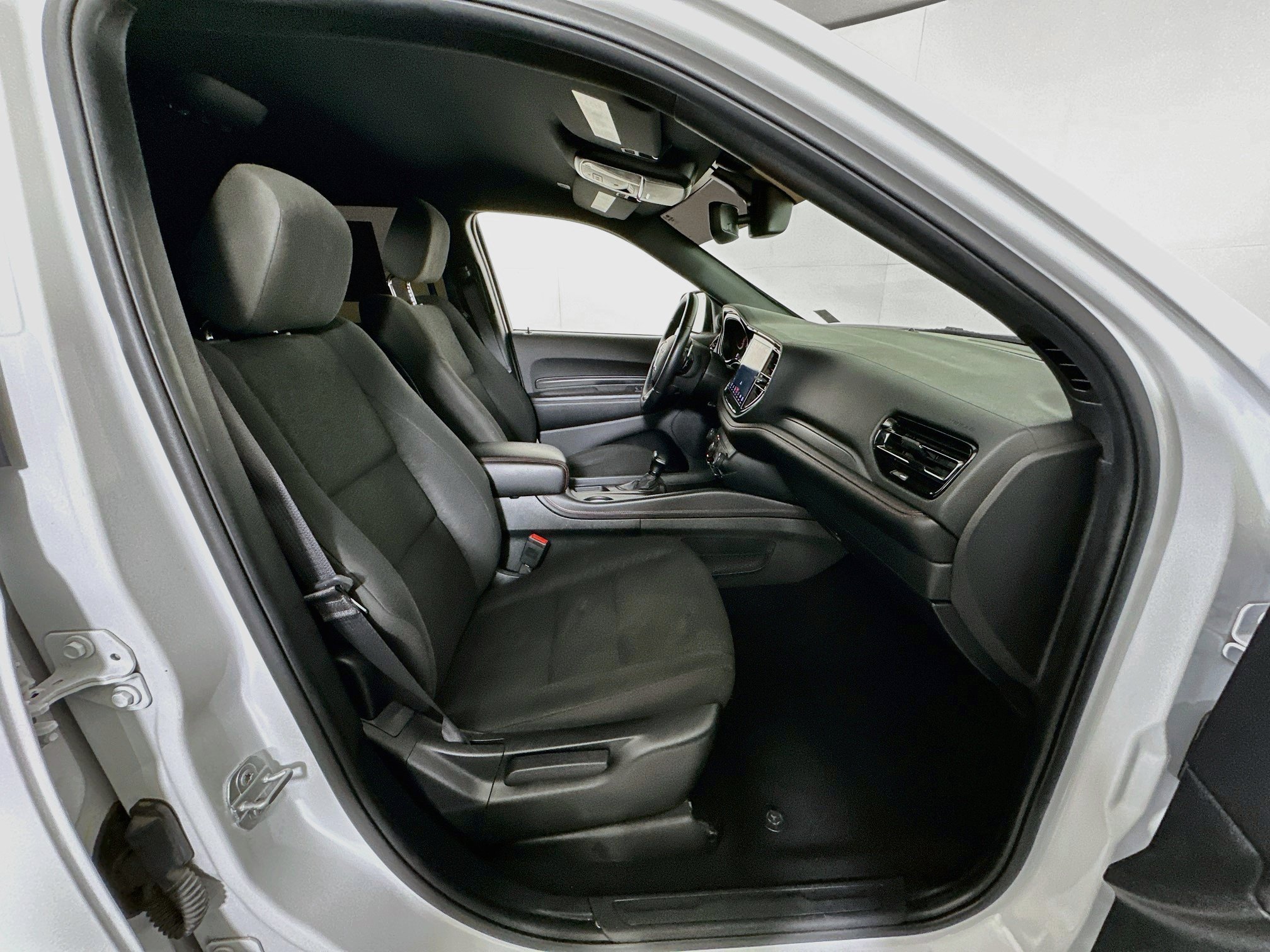 Used 2025 Dodge Durango GT RWD image 34