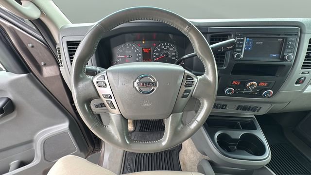 Used 2015 Nissan NV 3500 SL image 11