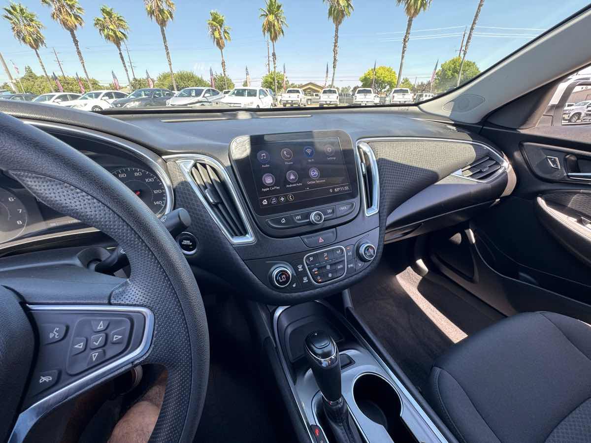 Used 2019 Chevrolet Malibu LT FWD image 26
