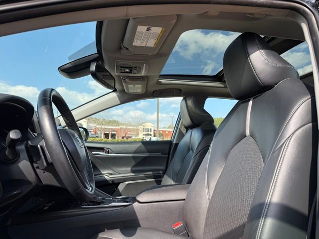 Used 2022 Toyota Camry XSE w/ Cold Weather Package image 24