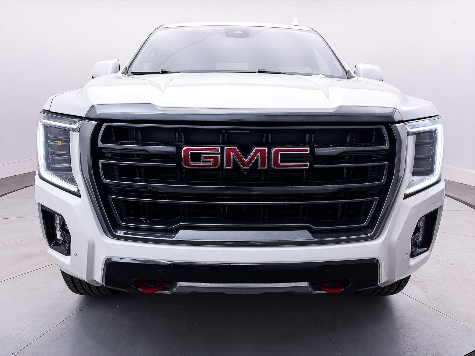 Used 2023 GMC Yukon AT4 w/ AT4 Premium Plus Package image 2