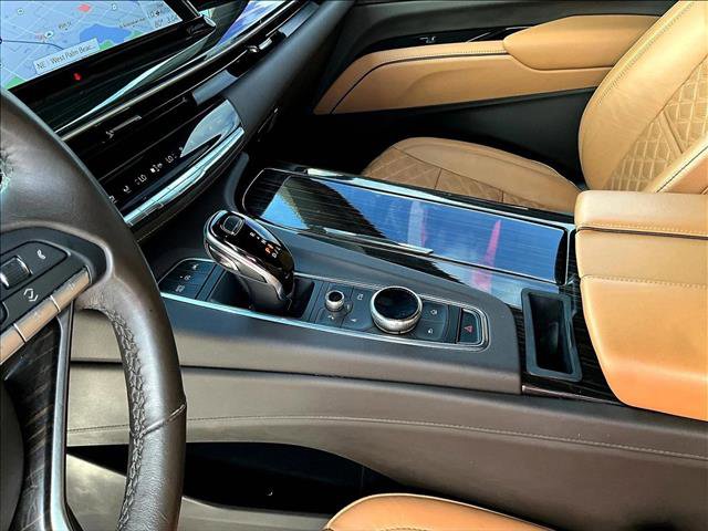 Used 2021 Cadillac Escalade Sport w/ Driver Assist Tech Package AWD/4WD image 15