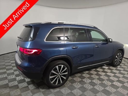 Used 2021 Mercedes-Benz GLB 250 w/ Premium Package image 8