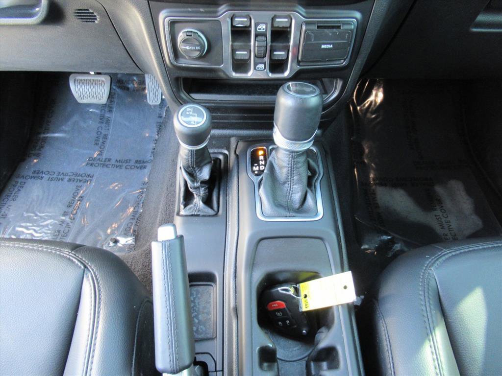 Used 2022 Jeep Wrangler Unlimited Sahara image 21