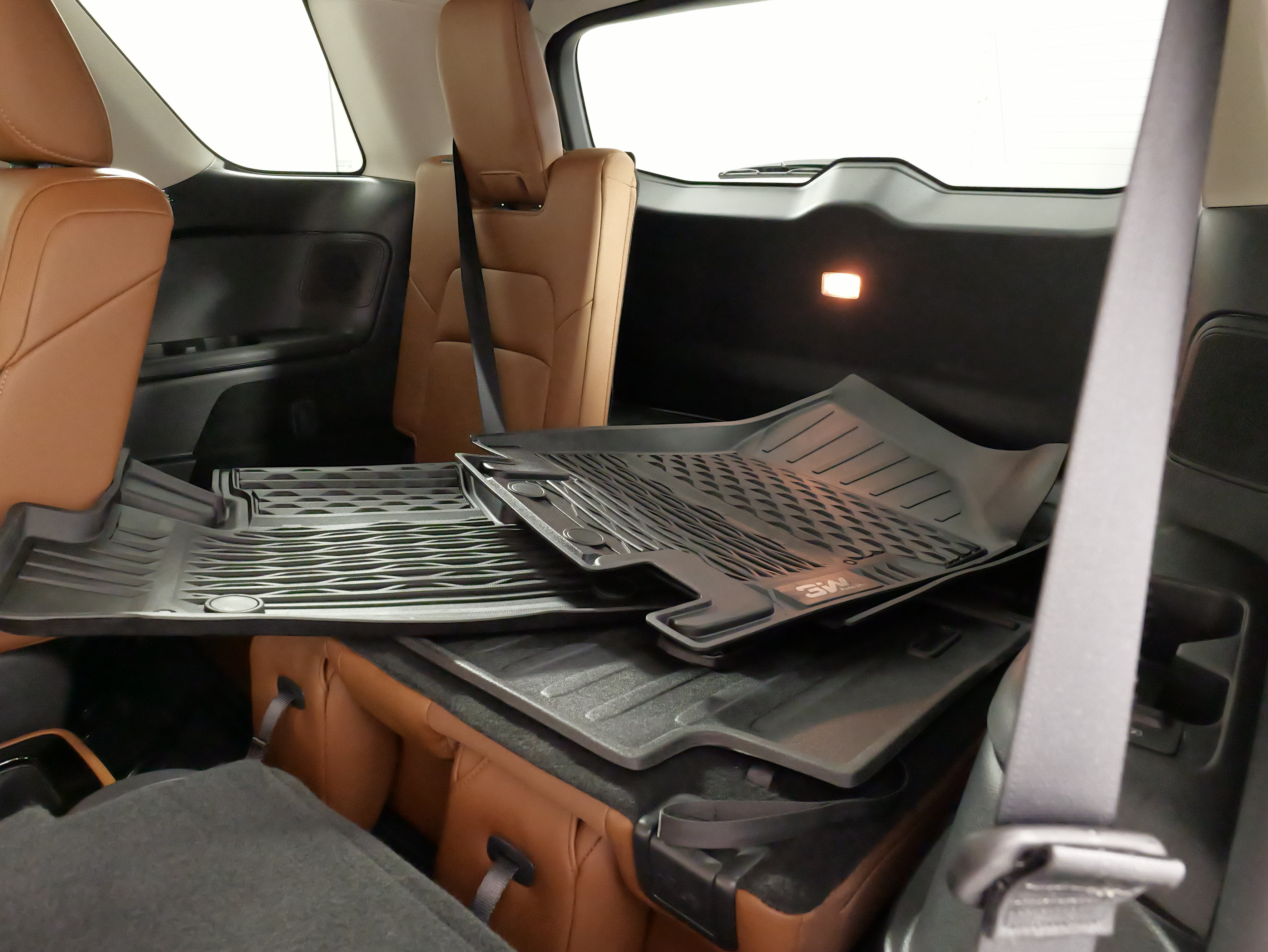 Used 2025 Nissan Pathfinder Platinum AWD/4WD image 39