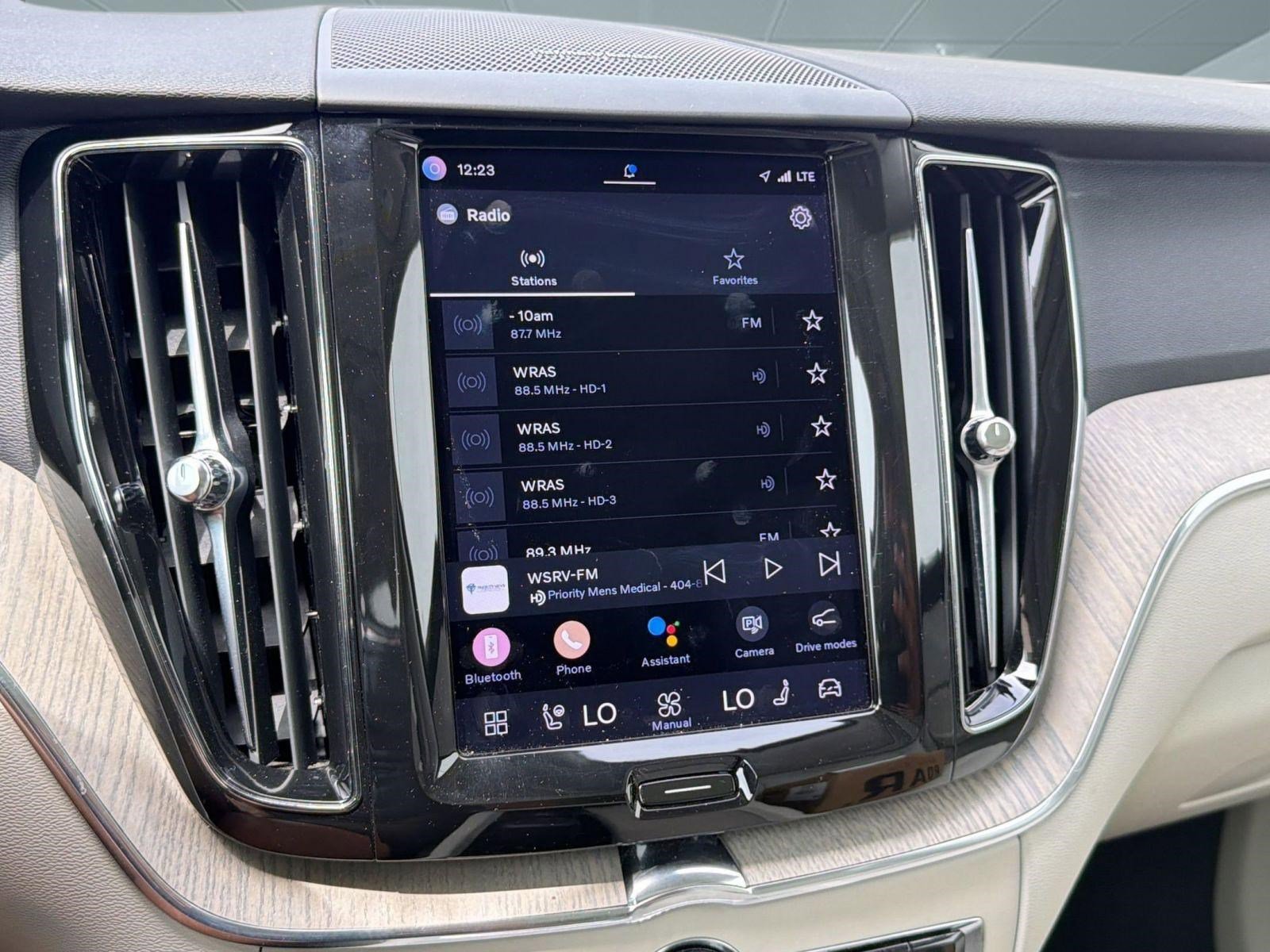 Certified 2023 Volvo XC60 B5 Plus w/ Climate Package AWD/4WD image 22
