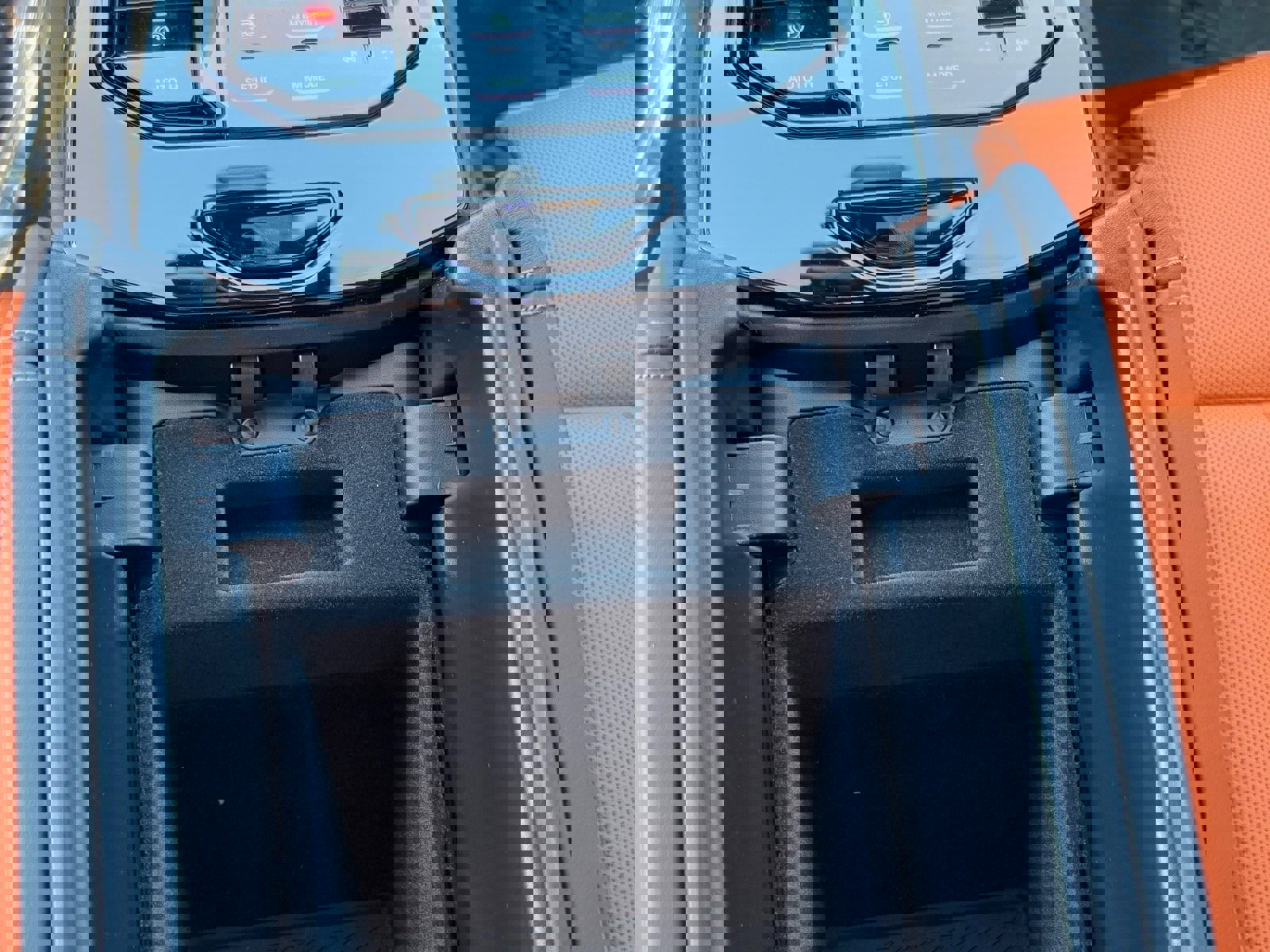 Used 2026 BMW M5 w/ Executive Package image 27