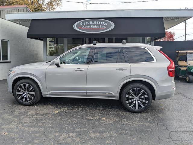 Used 2023 Volvo XC90 B6 Plus image 2