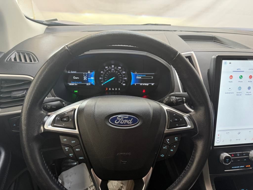 Used 2023 Ford Edge SEL image 11