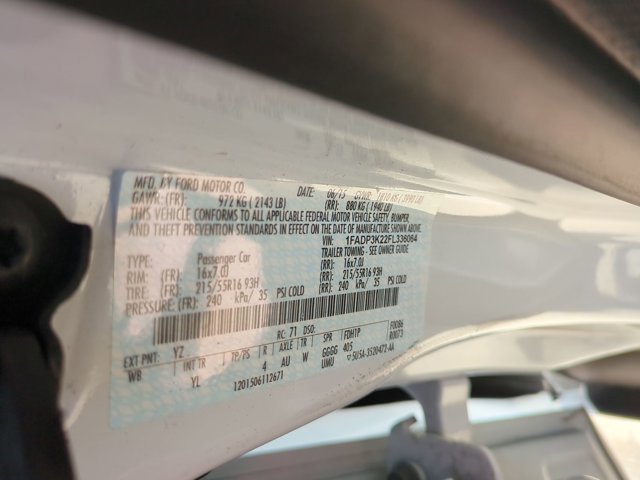 Used 2015 Ford Focus SE FWD image 15