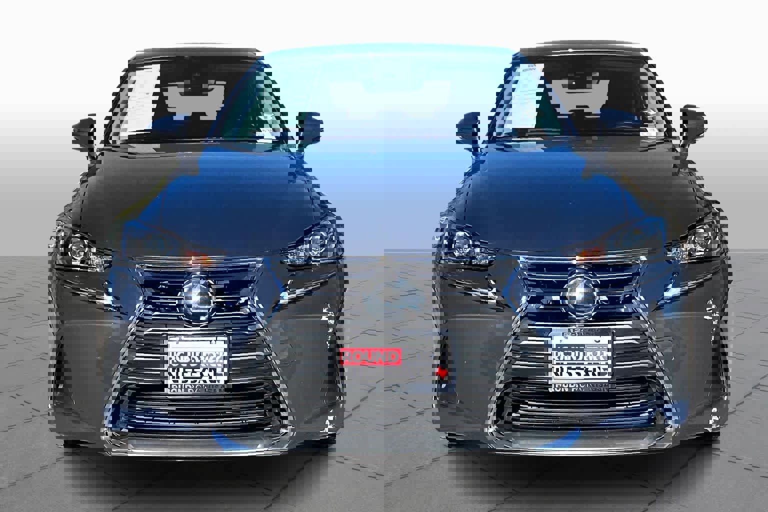 Used 2019 Lexus IS 300 image 3