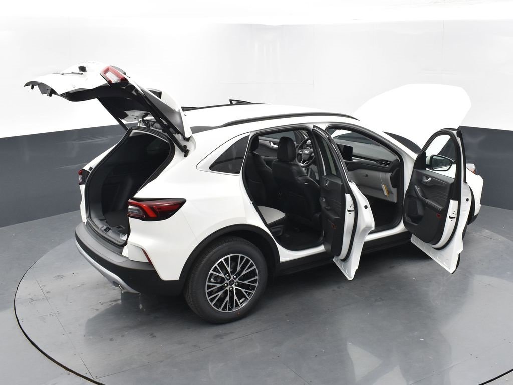 New 2025 Ford Escape SE image 42