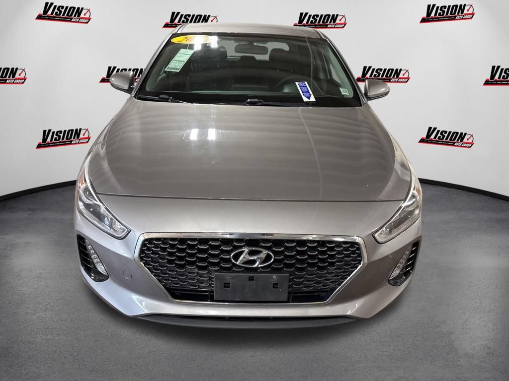 Used 2020 Hyundai Elantra GT FWD image 2