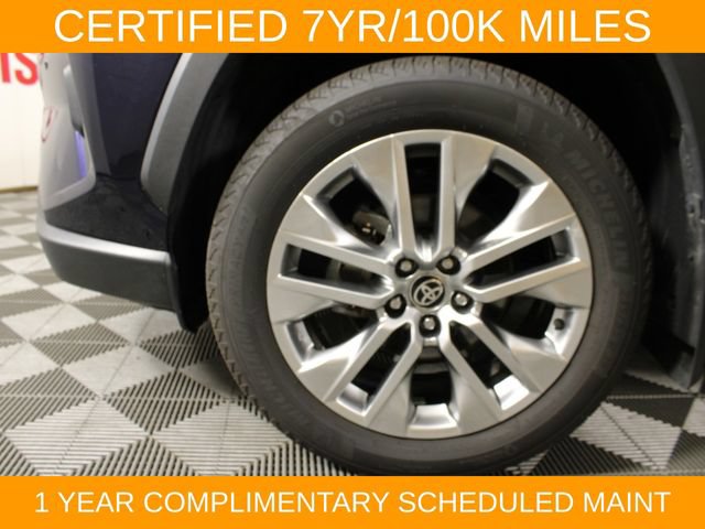 Used 2025 Toyota RAV4 XLE Premium w/ Weather Package AWD/4WD image 28
