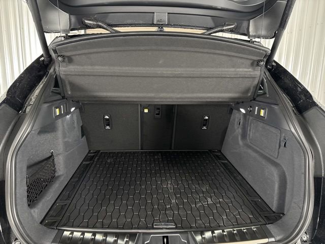 Used 2026 Jaguar F-PACE R-Dynamic S image 29