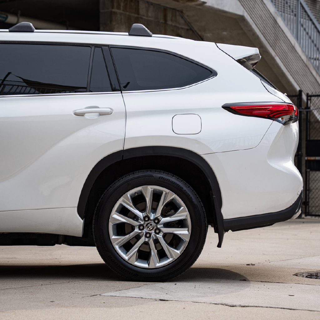 Used 2022 Toyota Highlander Limited AWD/4WD image 5