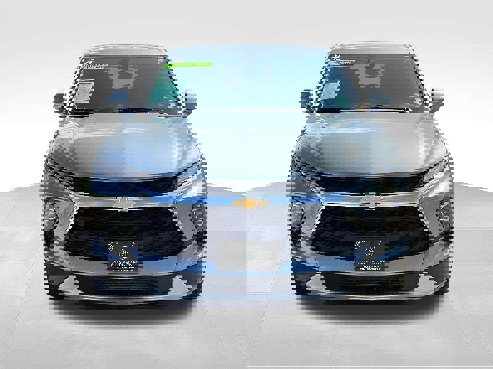 Used 2025 Chevrolet Blazer LT image 2