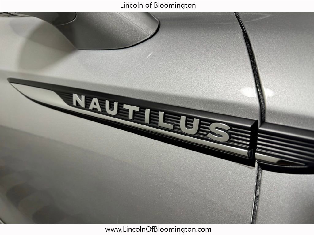 Used 2019 Lincoln Nautilus Reserve image 14