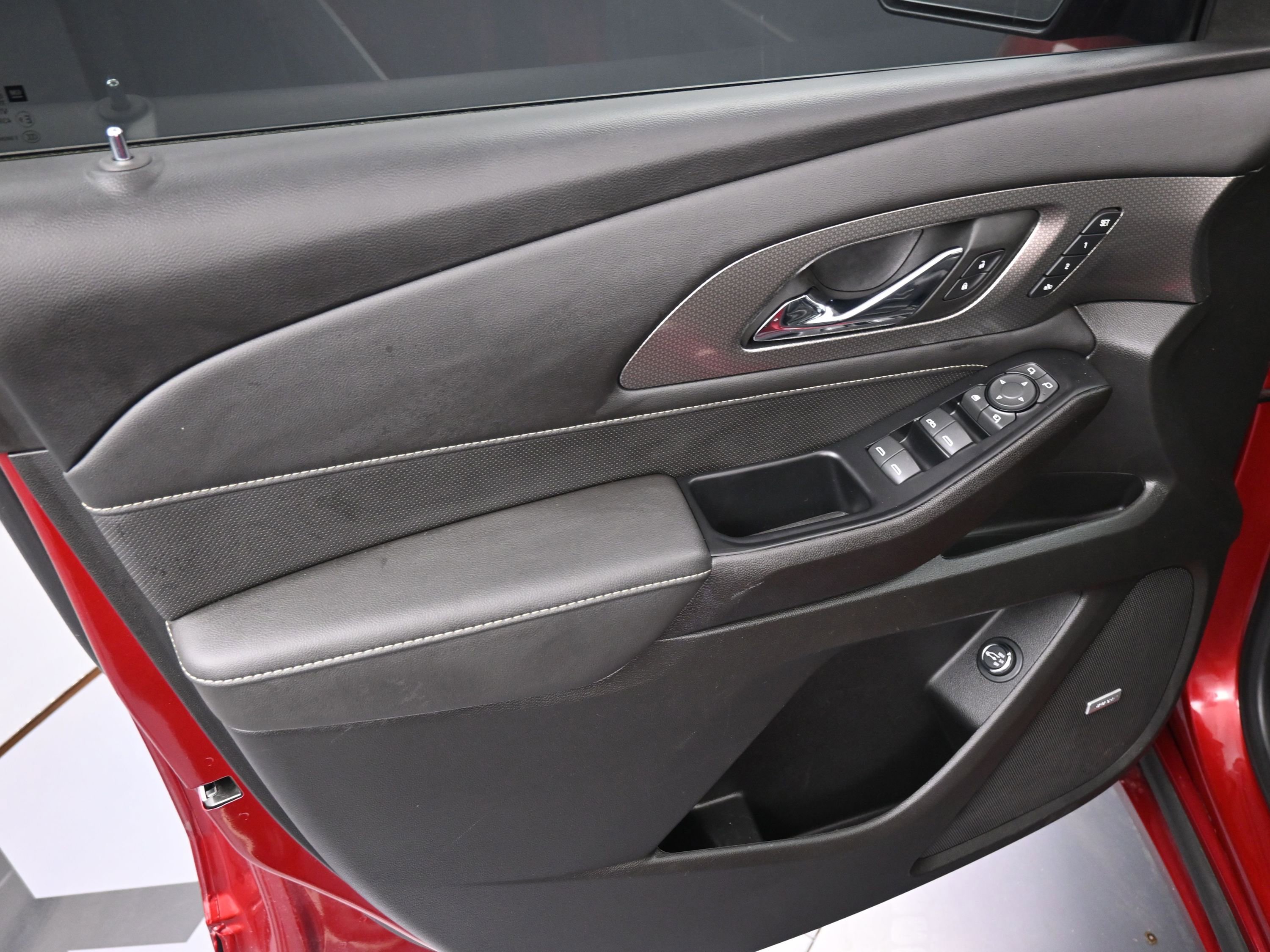 Used 2023 Chevrolet Traverse Premier w/ LPO, Floor Liner Package image 13