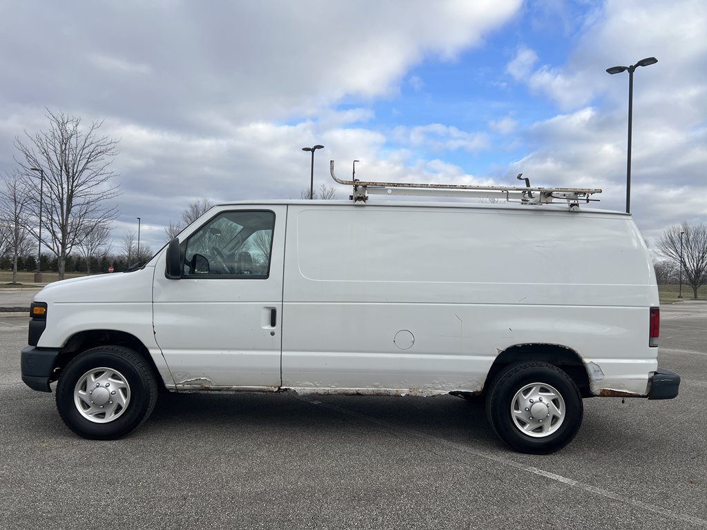 Used 2013 Ford E-250 and Econoline 250 RWD image 2