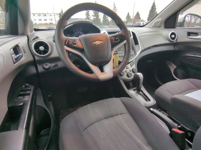 Used 2019 Chevrolet Sonic LT image 5