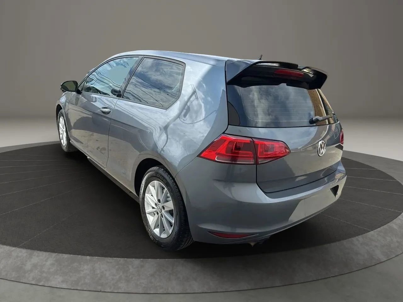 Used 2015 Volkswagen Golf S FWD image 7