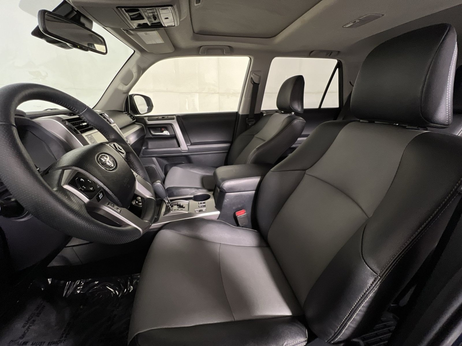 Used 2020 Toyota 4Runner SR5 Premium w/ Moonroof Package AWD/4WD image 11