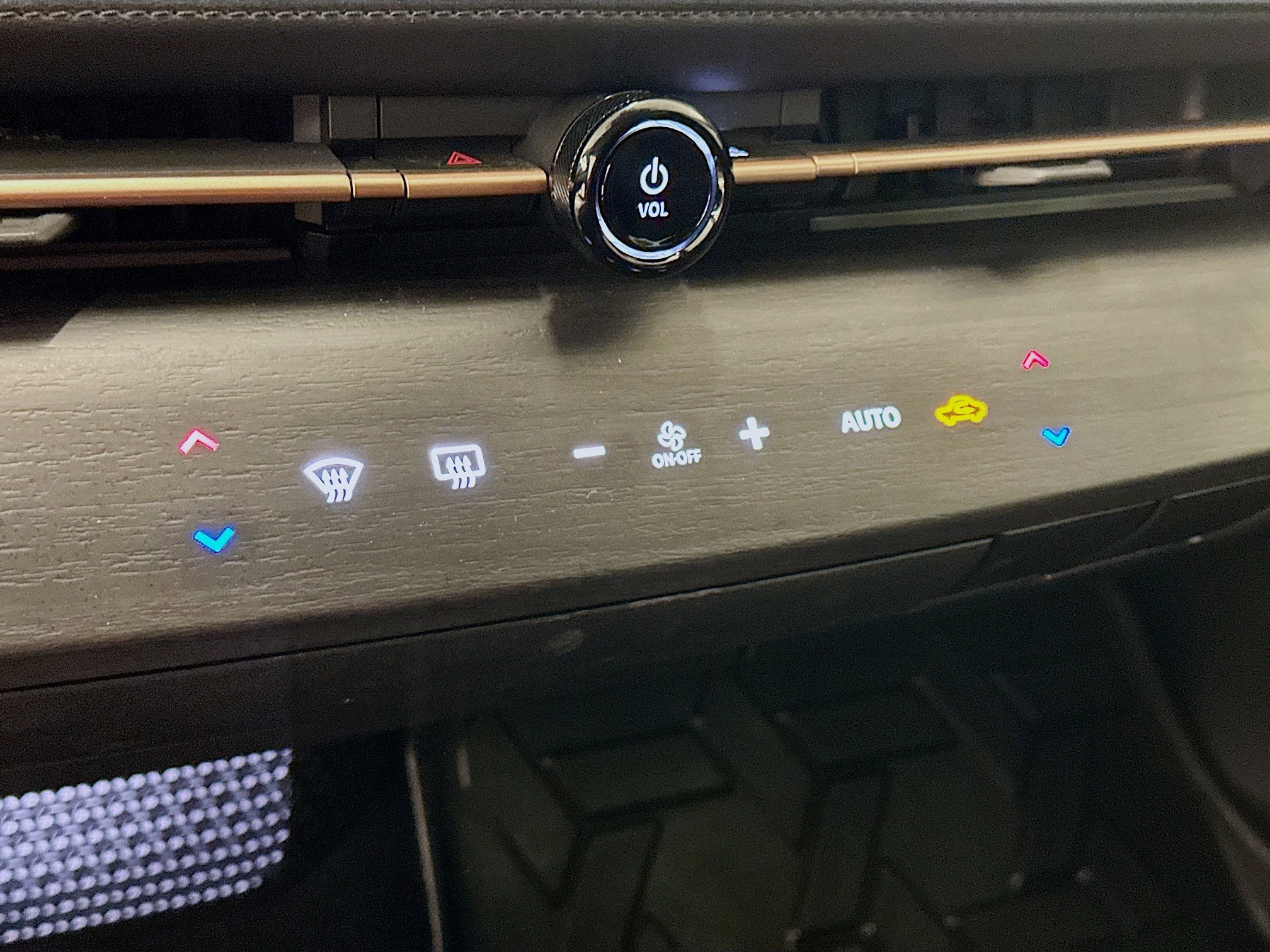 Used 2023 Nissan Ariya AWD image 24