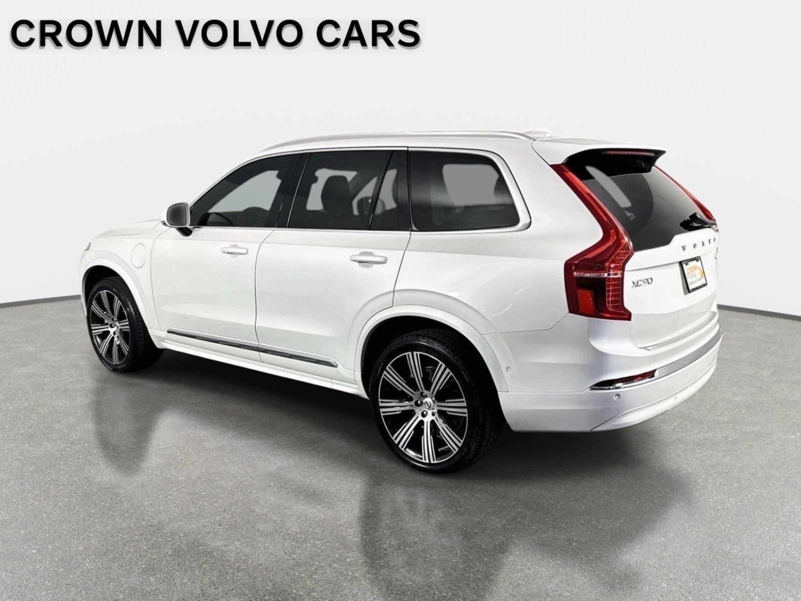 Used 2025 Volvo XC90 T8 Plus w/ Protection Package Premier AWD/4WD image 8