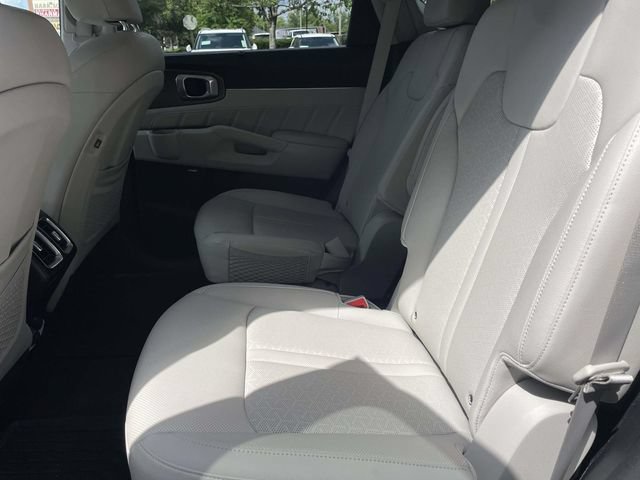 Used 2023 Kia Sorento SX Prestige w/ Panoramic Sunroof Package AWD/4WD image 12