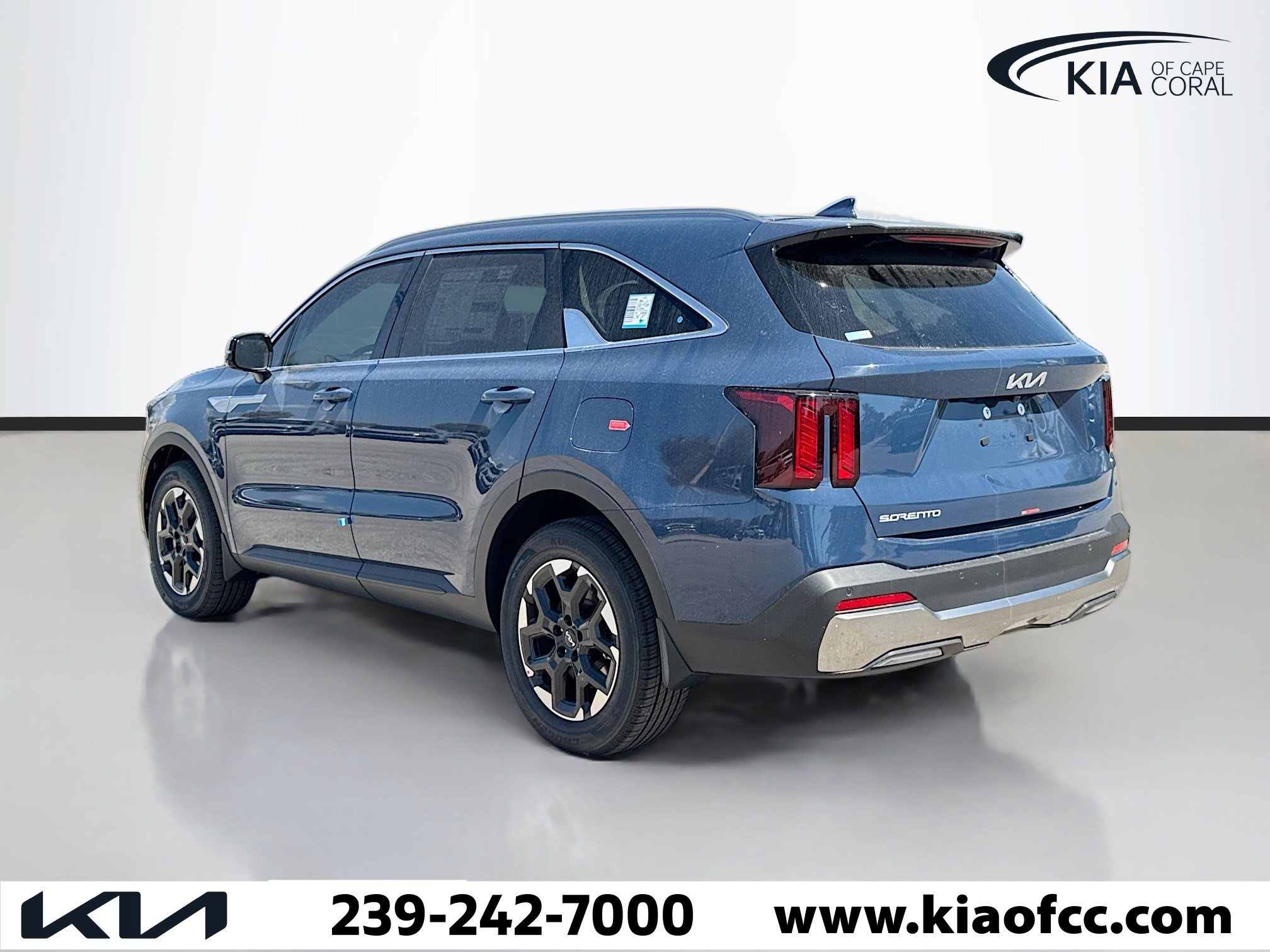 New 2026 Kia Sorento S image 3