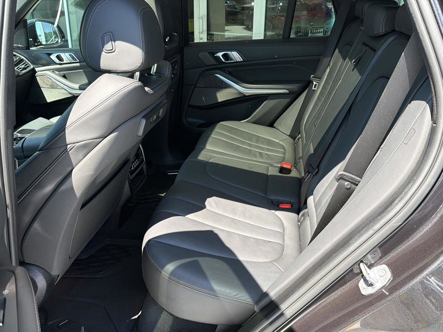 Used 2019 BMW X5 xDrive40i w/ Premium Package 2 AWD/4WD image 11