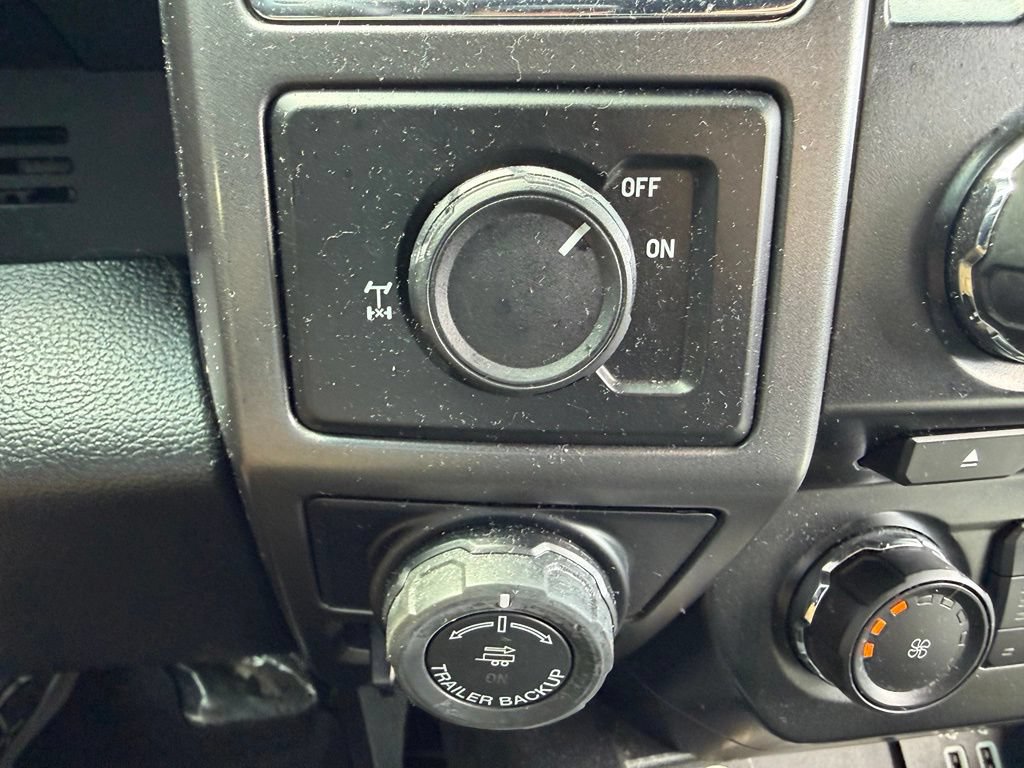 Used 2016 Ford F150 XLT w/ Equipment Group 302A Luxury RWD image 30
